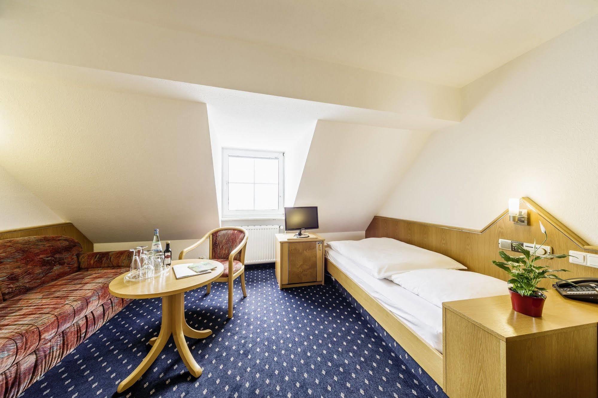 Flair Hotel Zum Schiff Meersburg Buitenkant foto